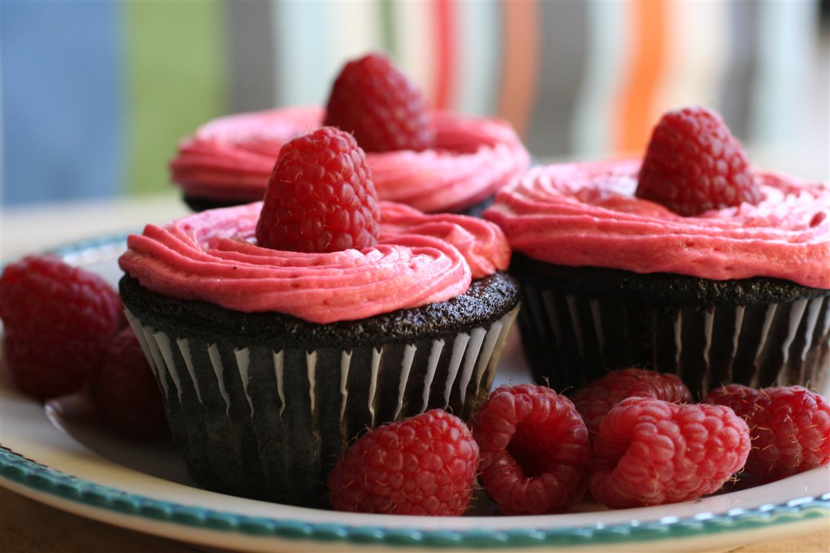 Cupcakes with buttercream frosting